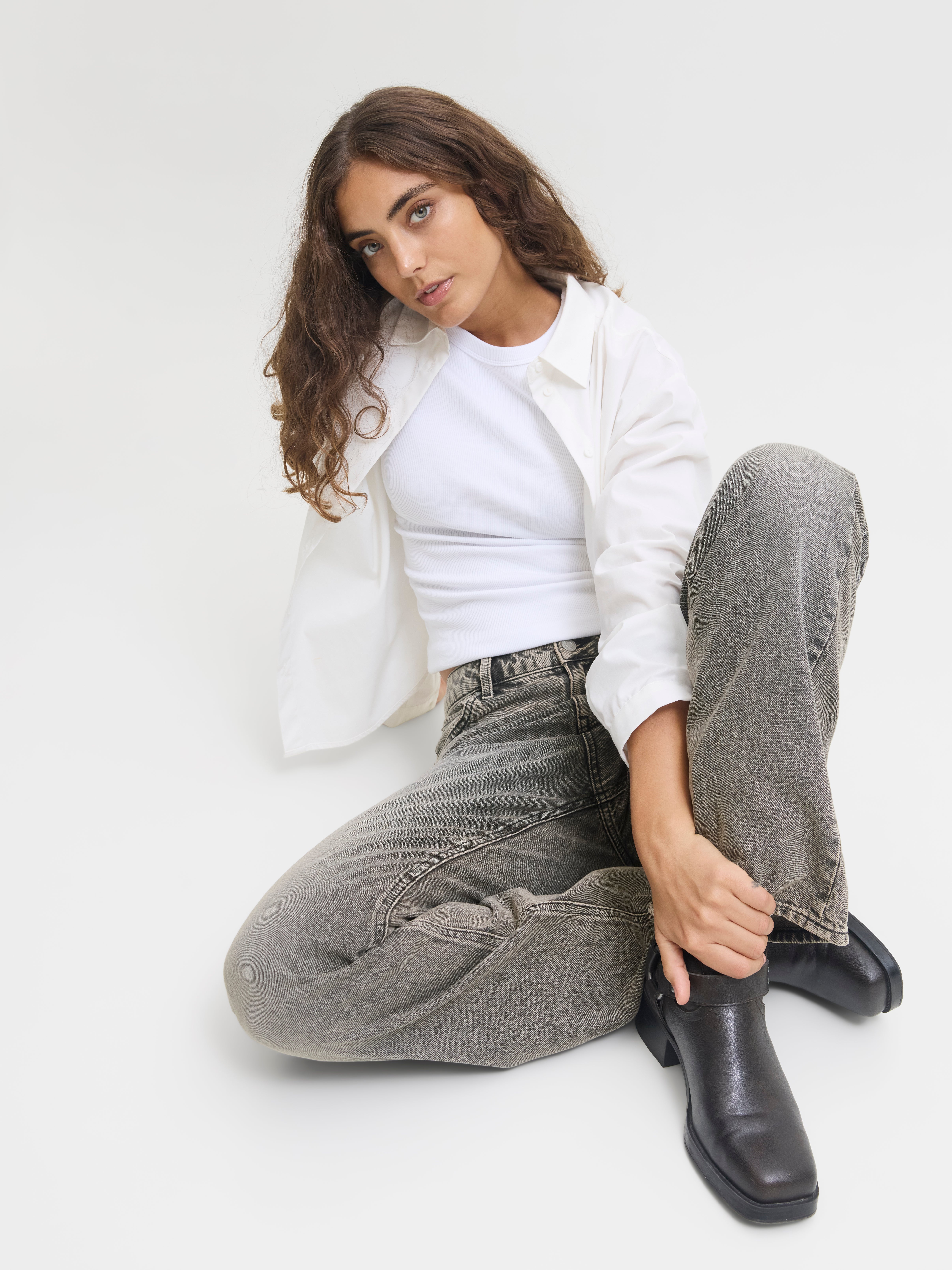 JXSEVILLE LOOSE MW JEANS R303 DNM | Medium Grey | JJXX®