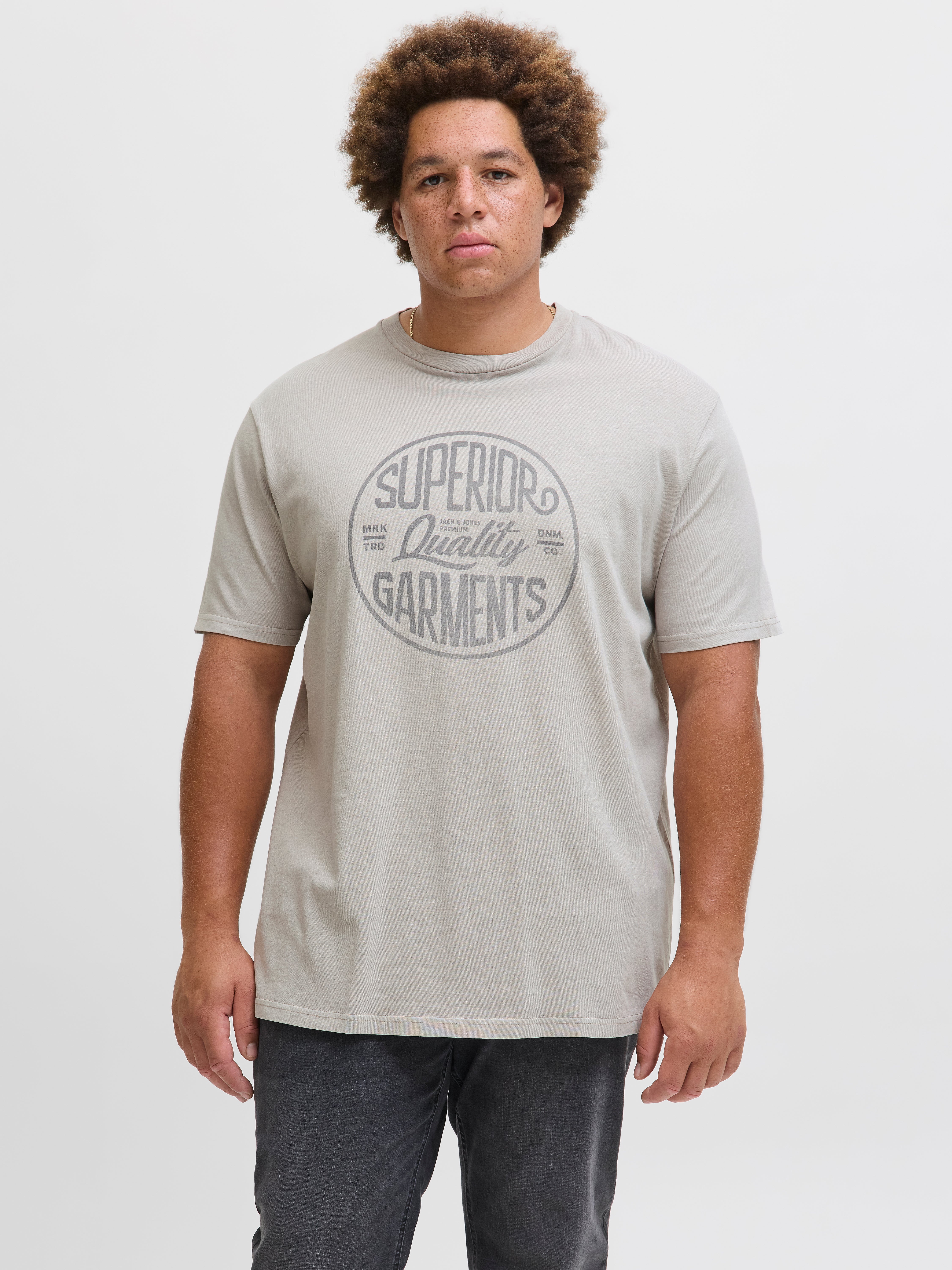 Thumbnail - Plus Size T-shirt