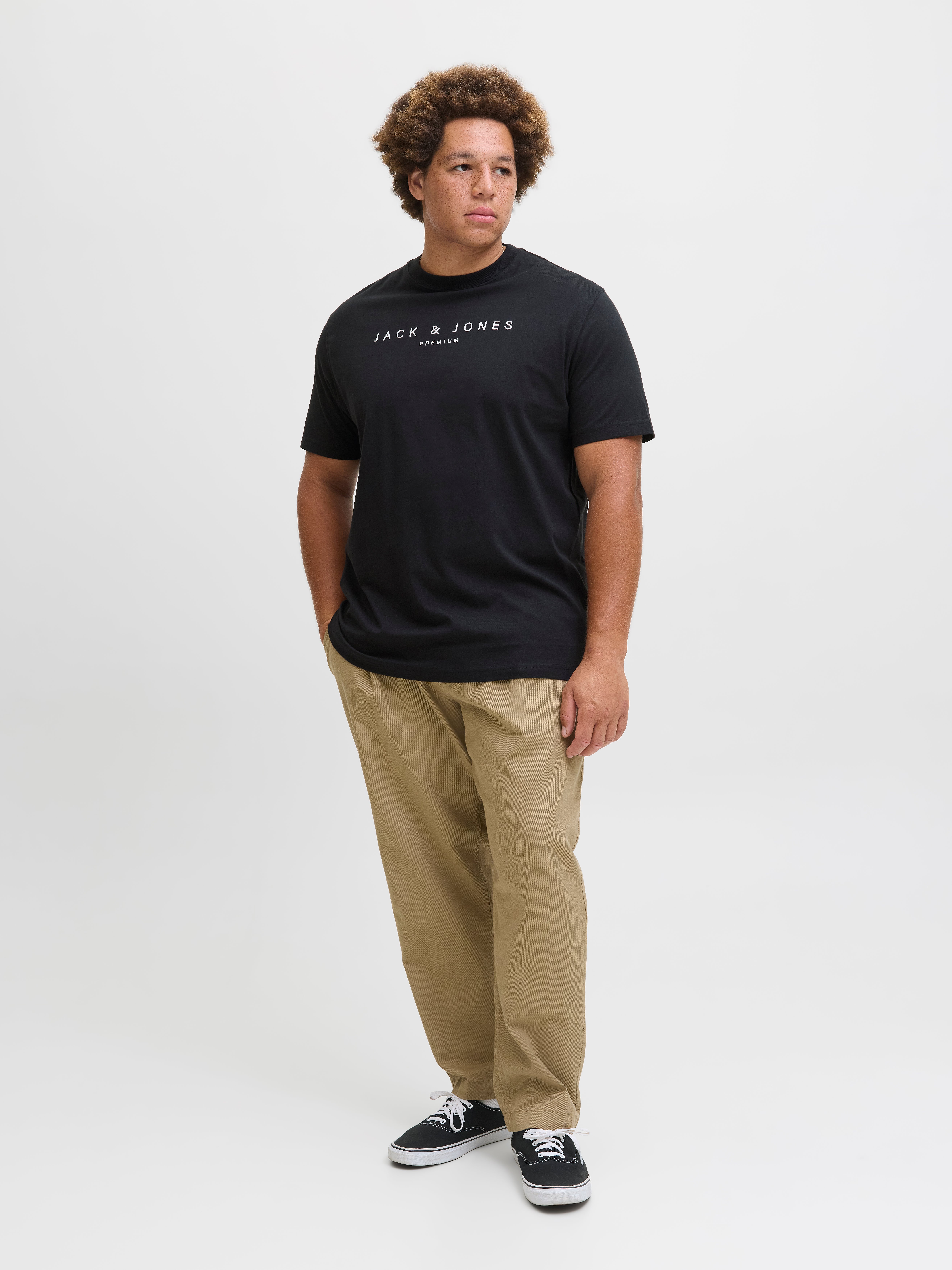 Thumbnail - Plus Size T-shirt