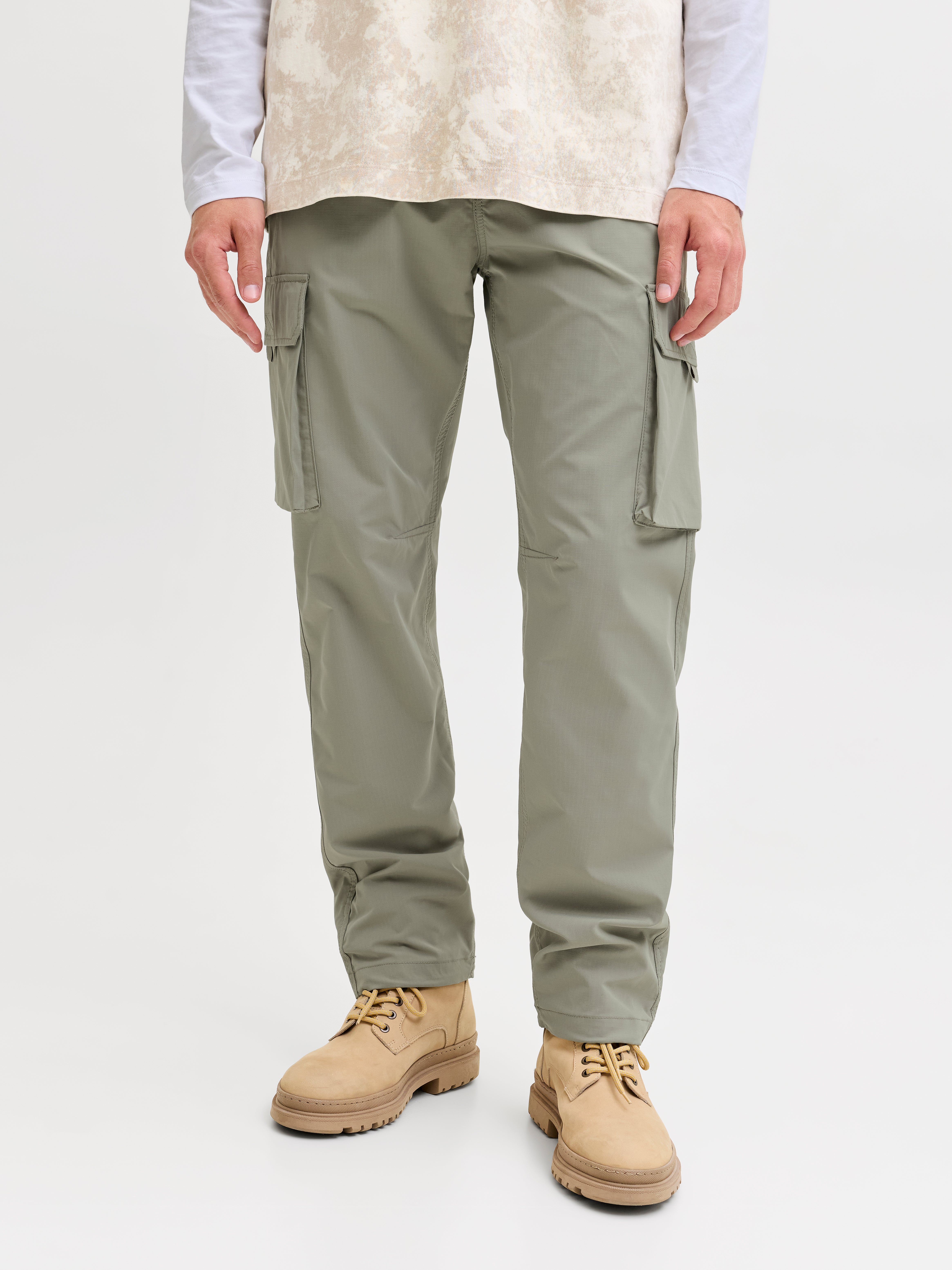 Relaxed Fit Hose