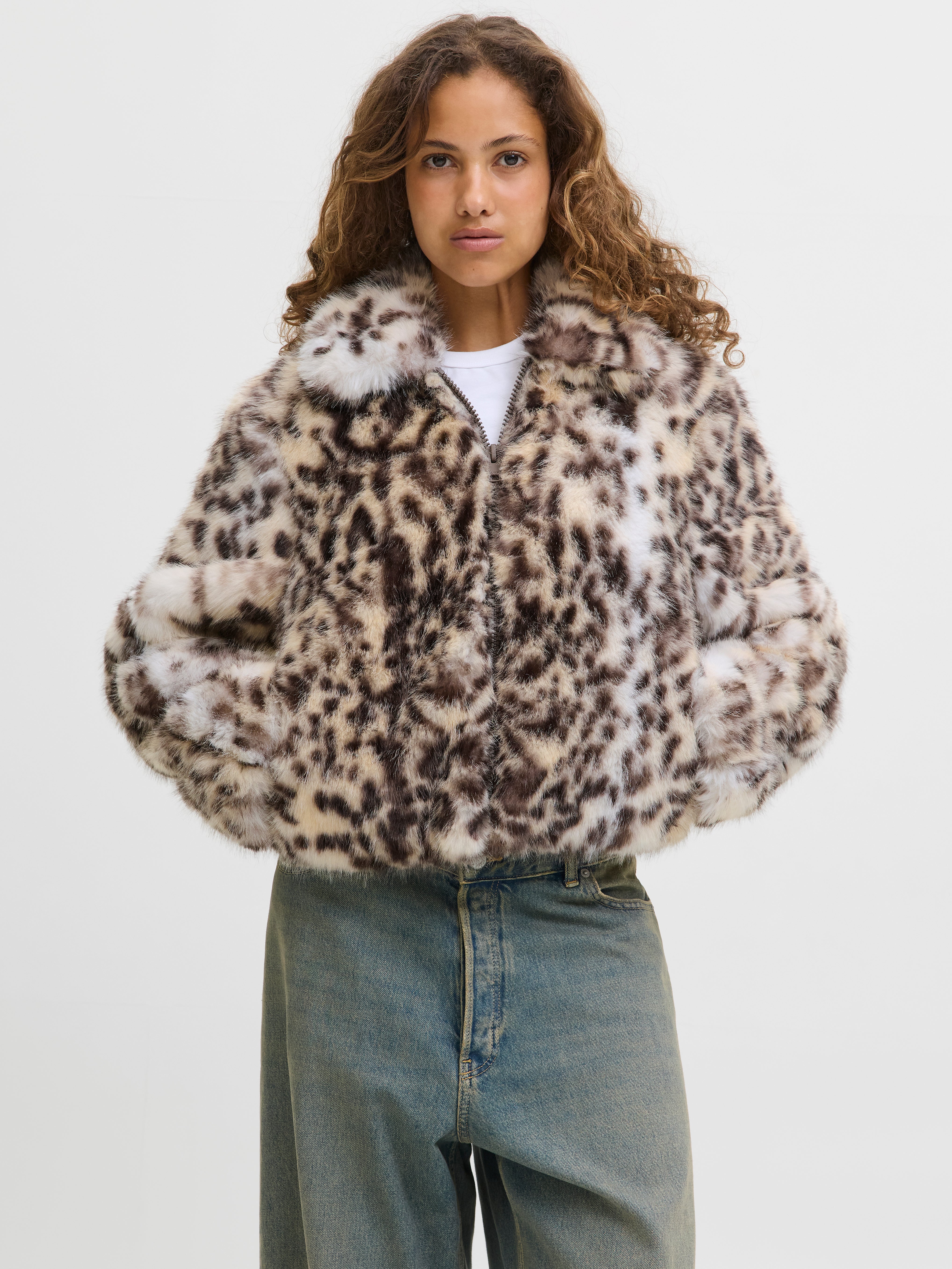 Jxtania Kunstpelzjacke