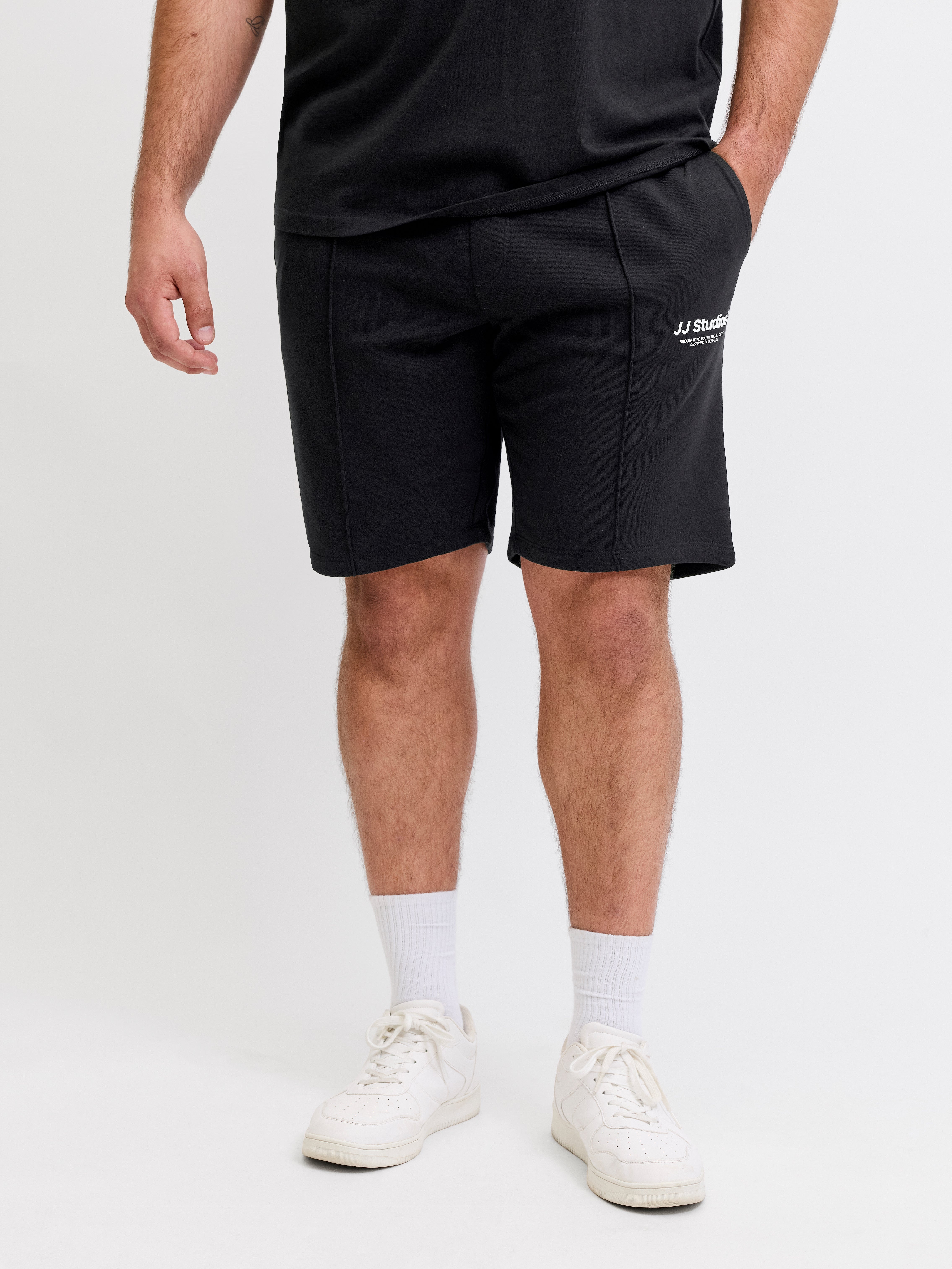 Plus Size Relaxed Fit Sweat-shorts