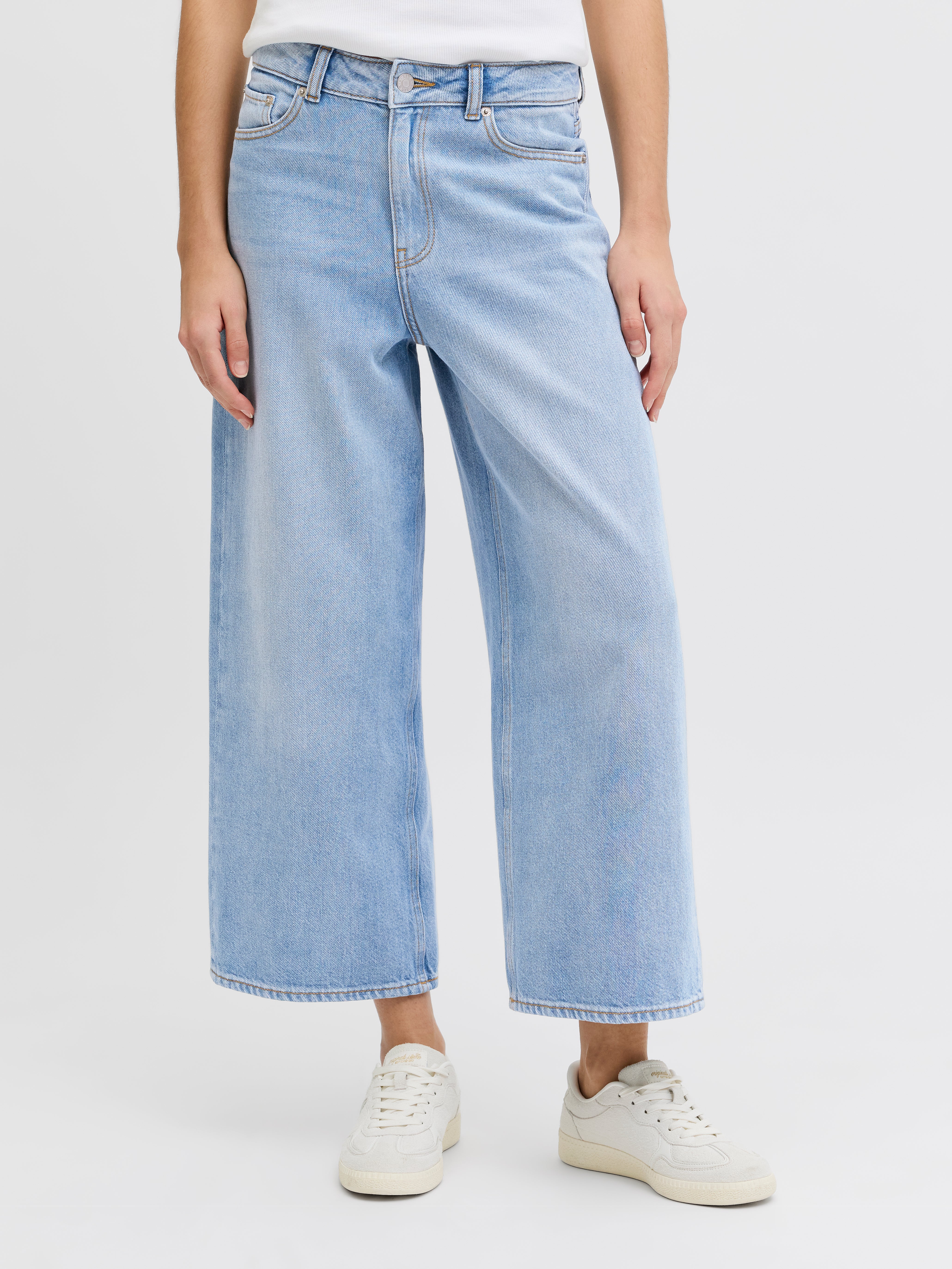 Jxsantiago Wide Crop R324 Dnm Ln