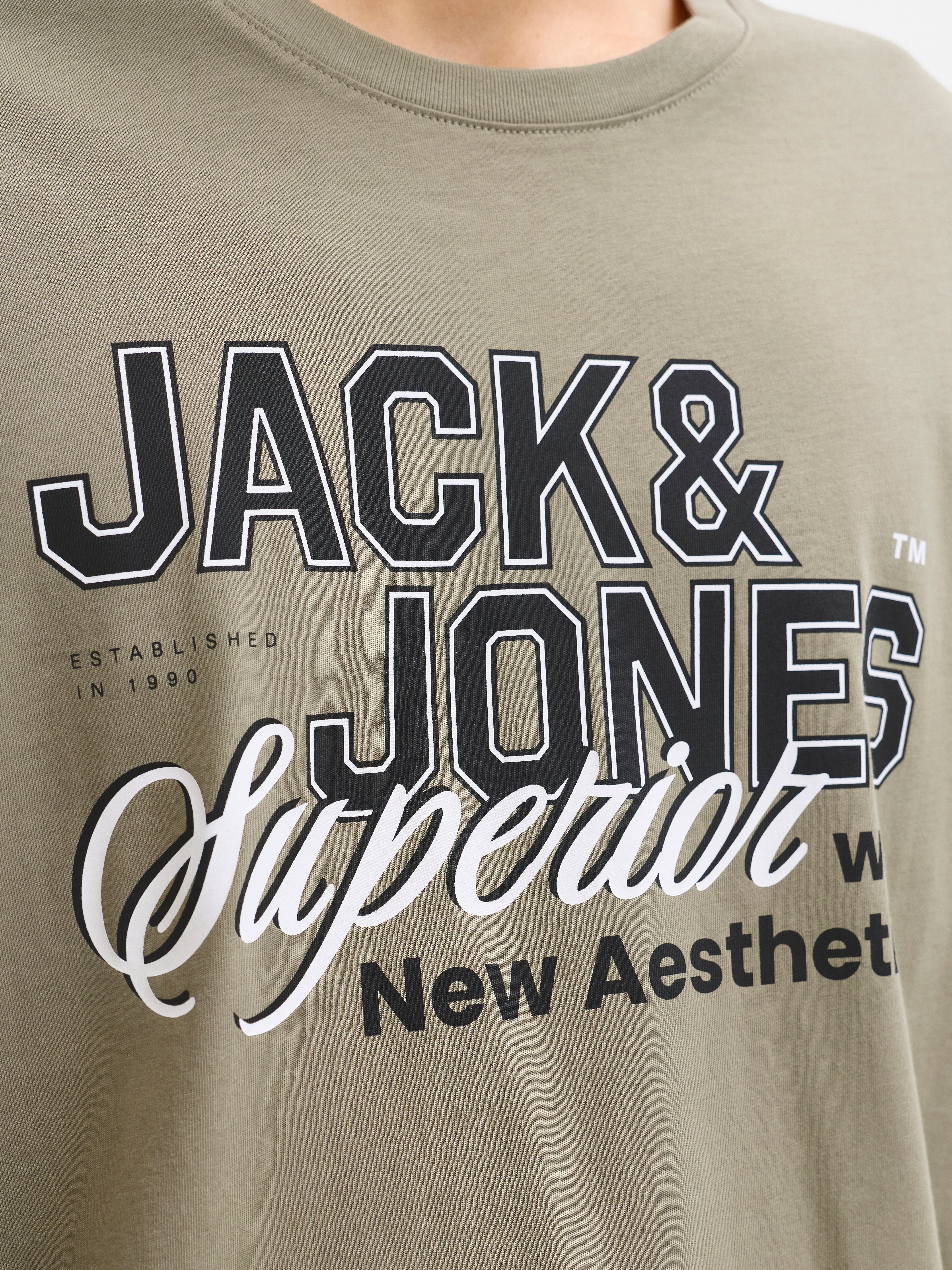 Thumbnail - Plus Size T-shirt