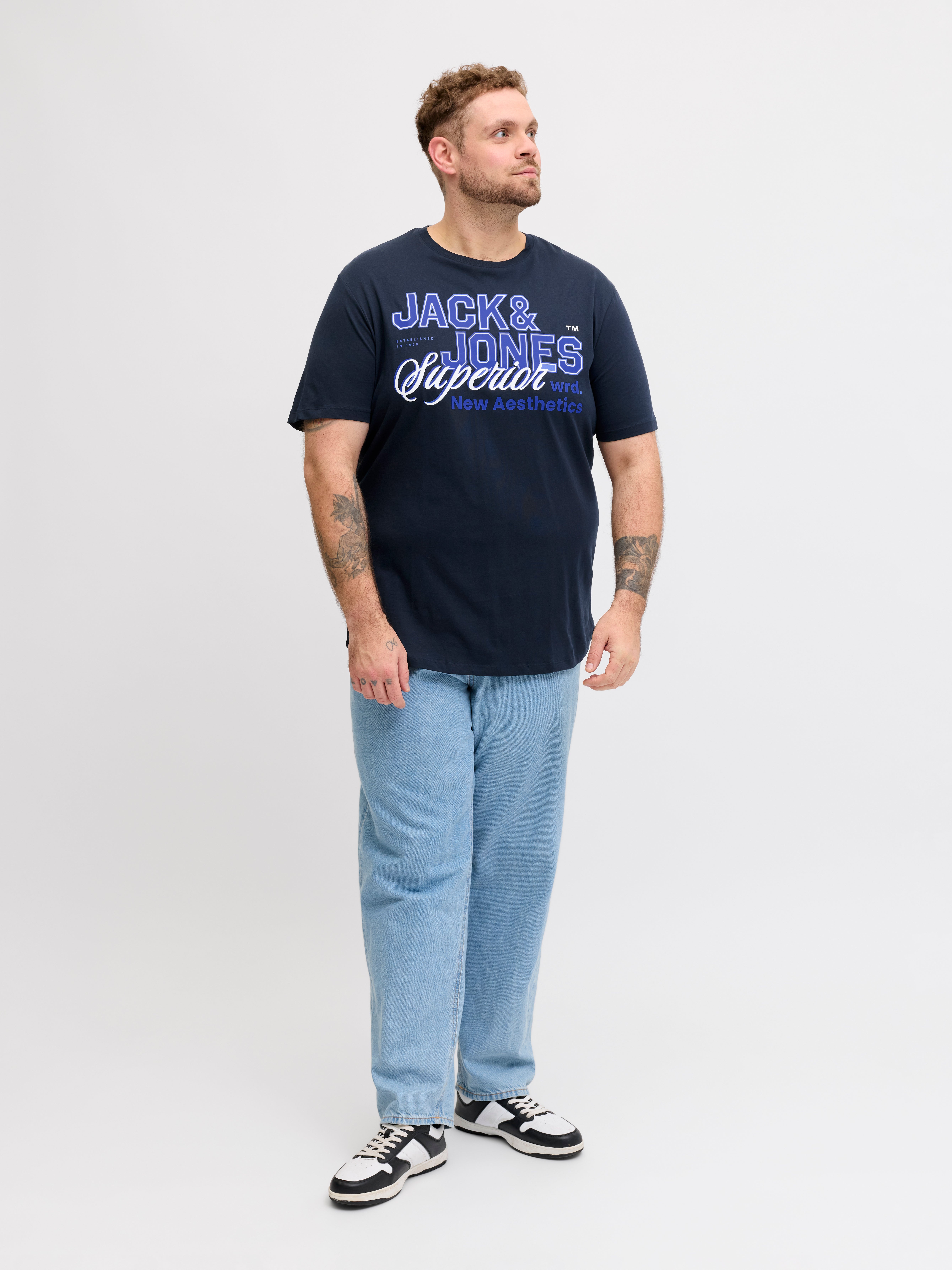 Thumbnail - Plus Size T-shirt