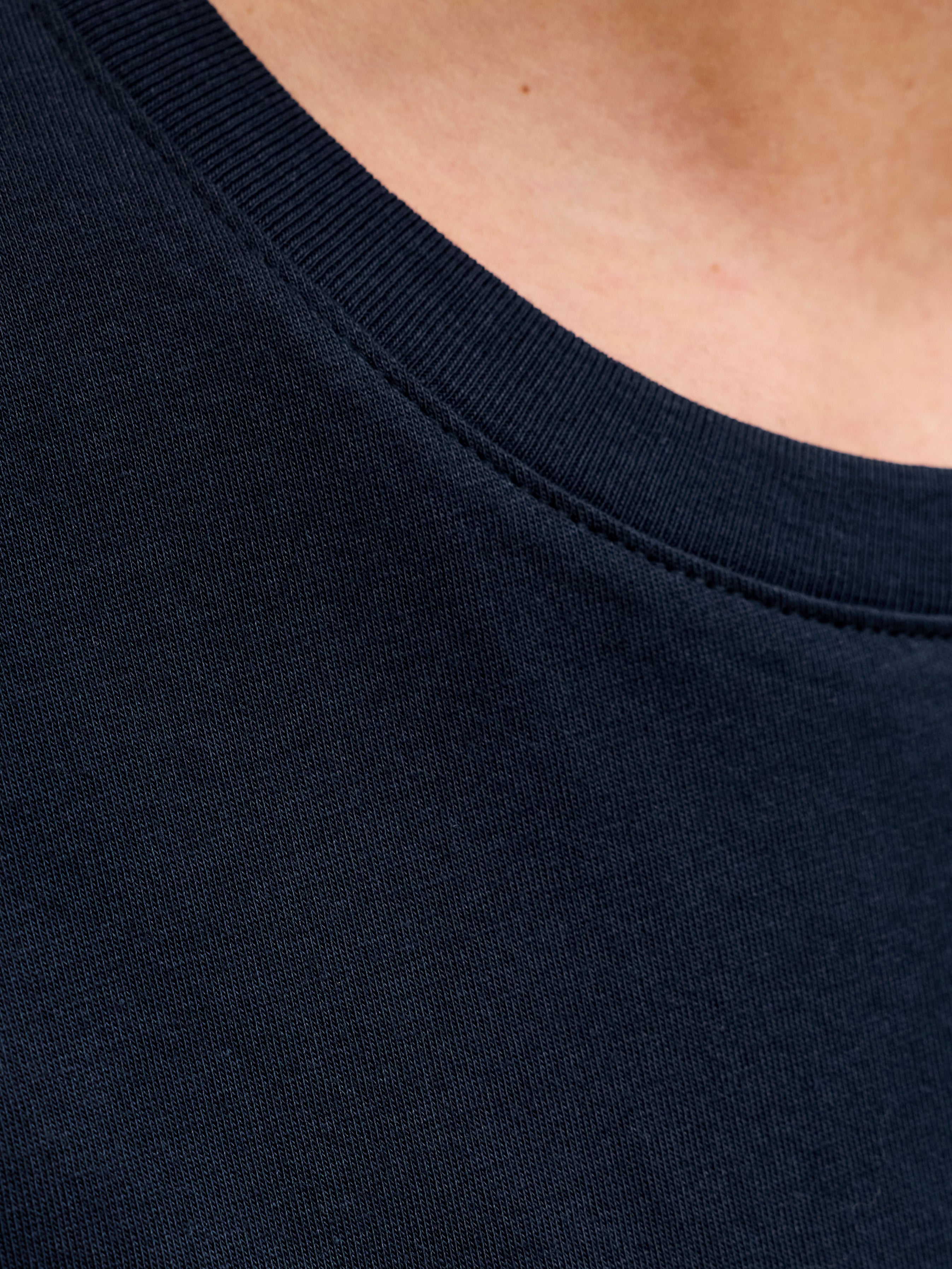 Thumbnail - Plus Size T-shirt