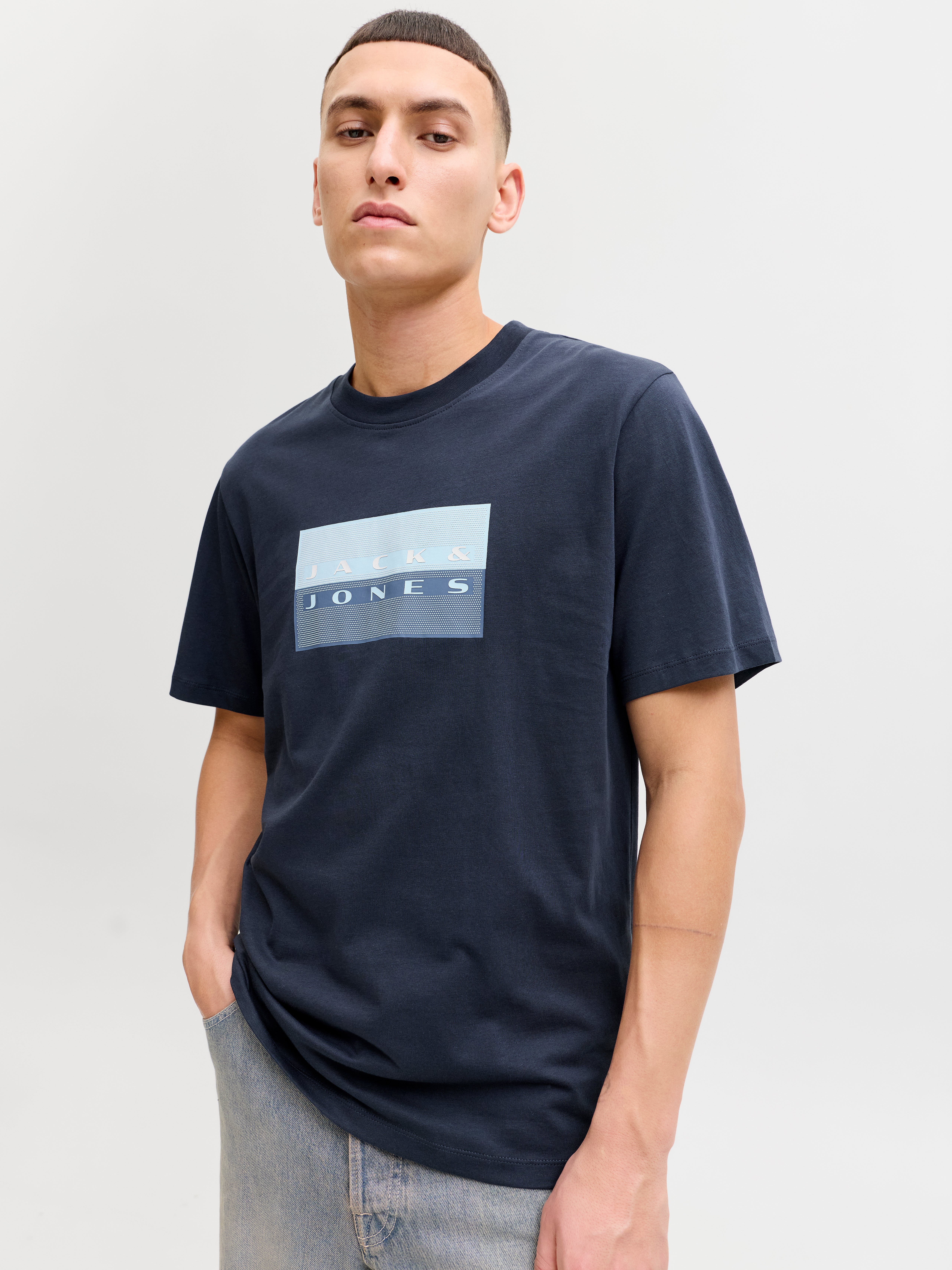 Thumbnail - T-shirt