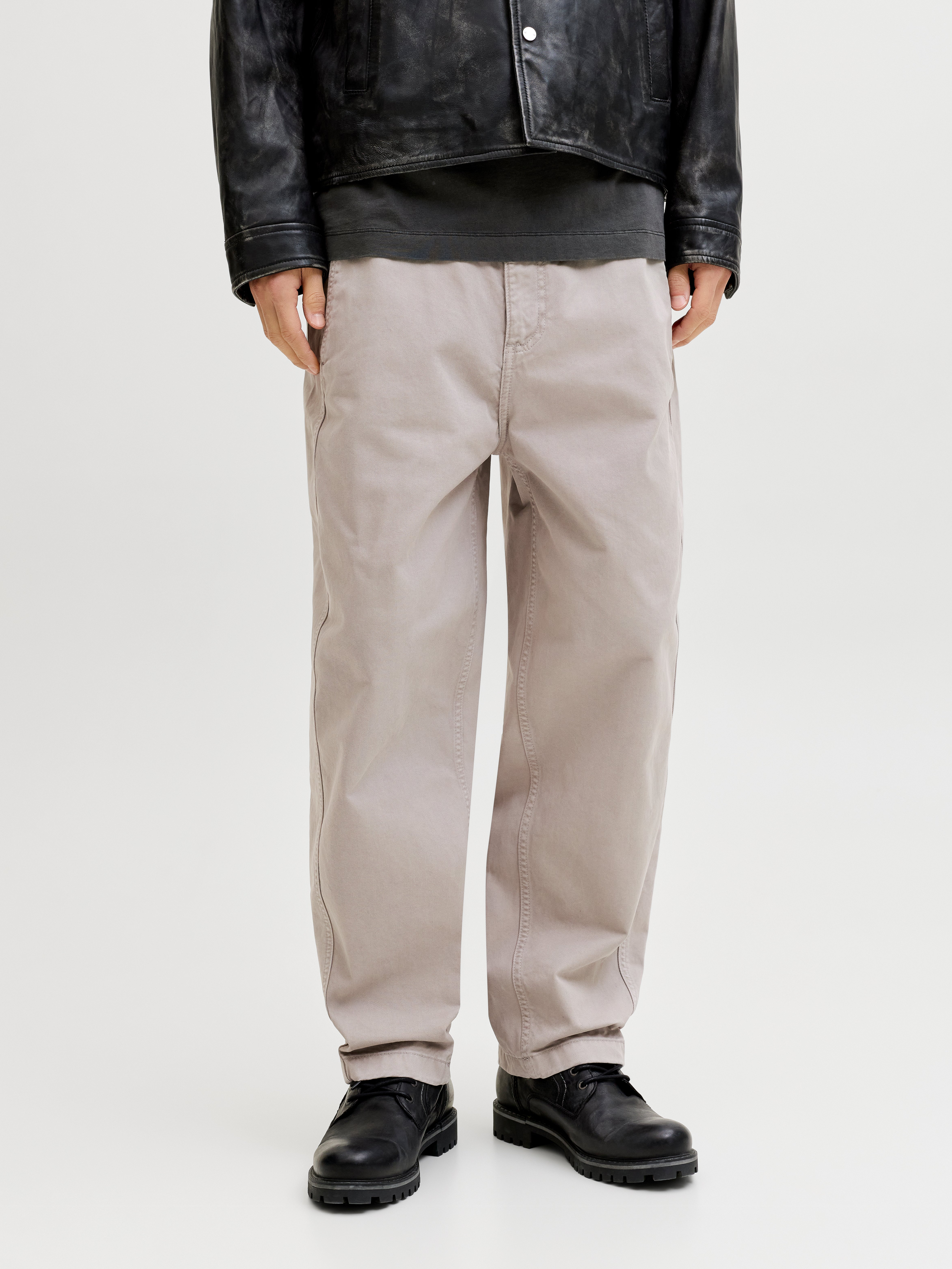 Barrel Fit Chino Hose