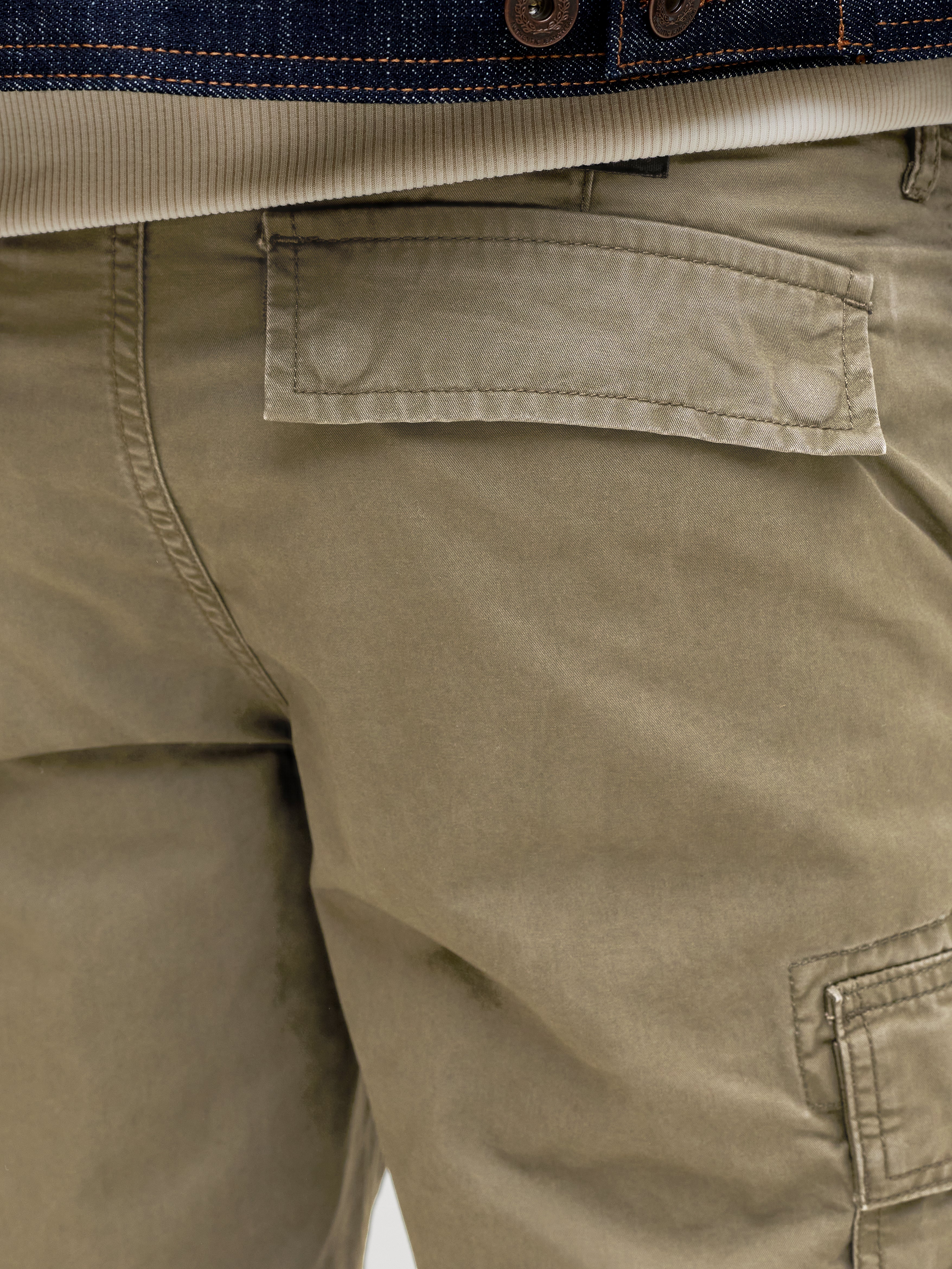 Thumbnail - Plus Size Relaxed Fit Cargo Shorts