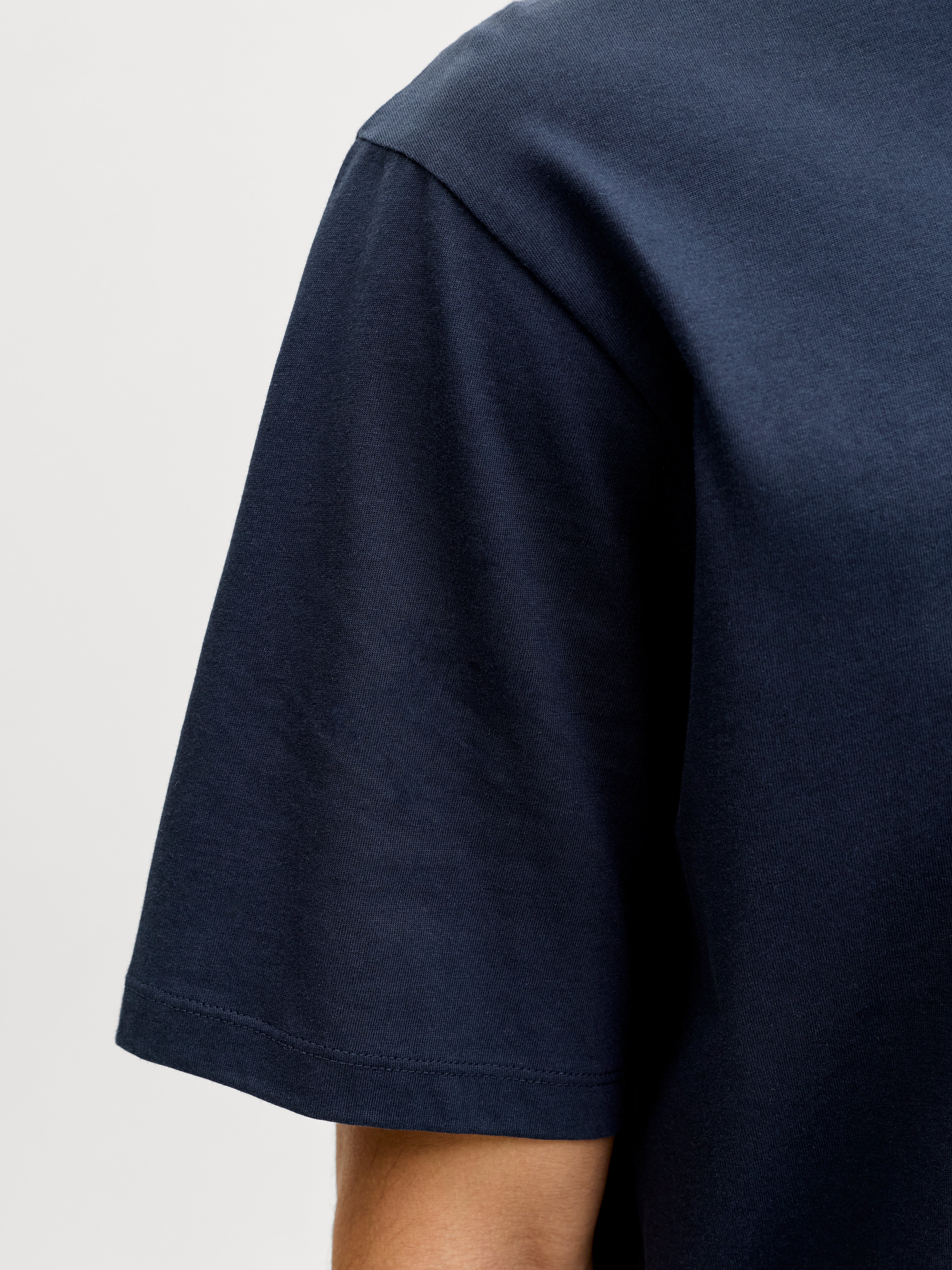 Thumbnail - Plus Size T-shirt