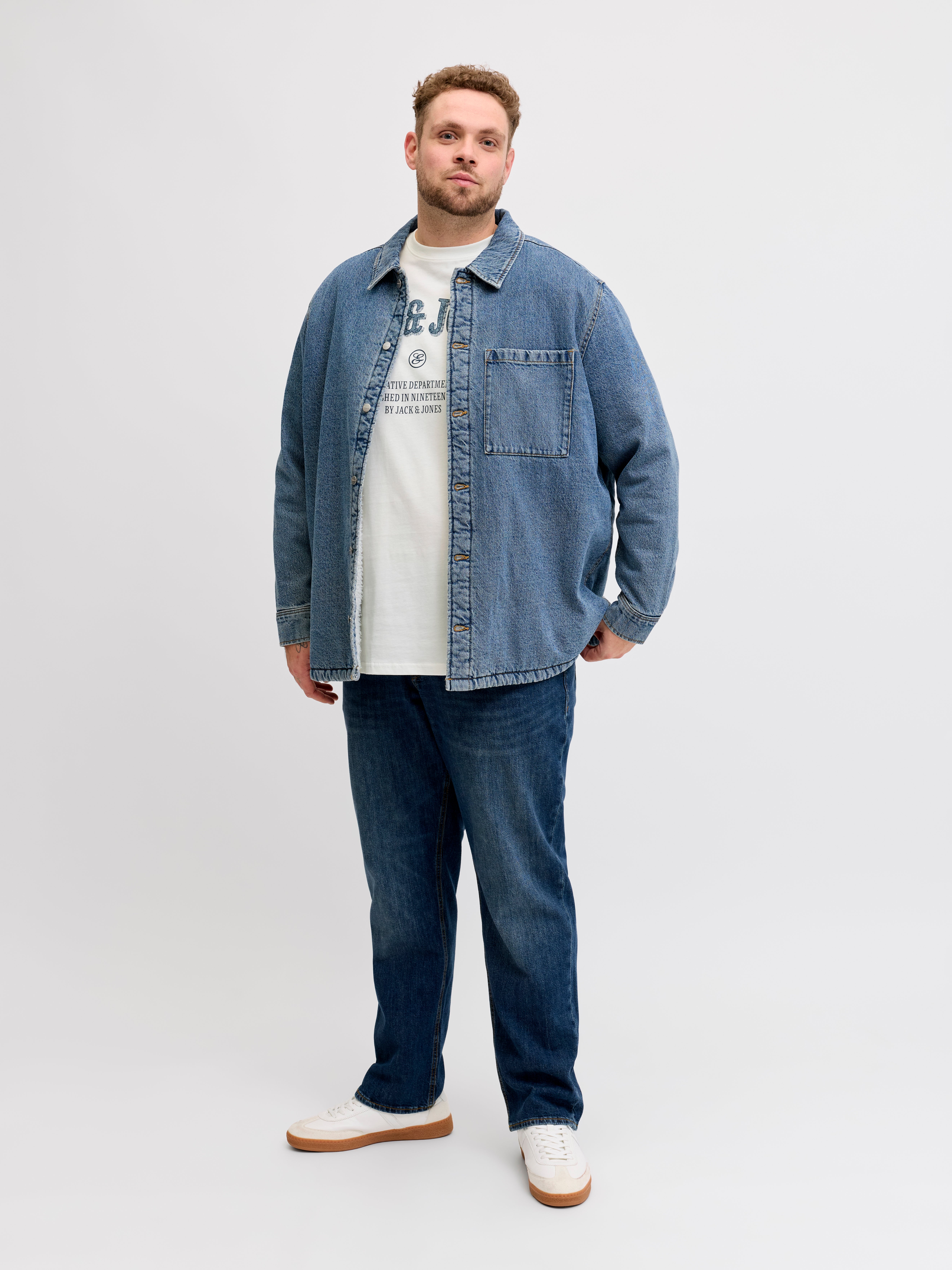 Thumbnail - Plus Size T-shirt