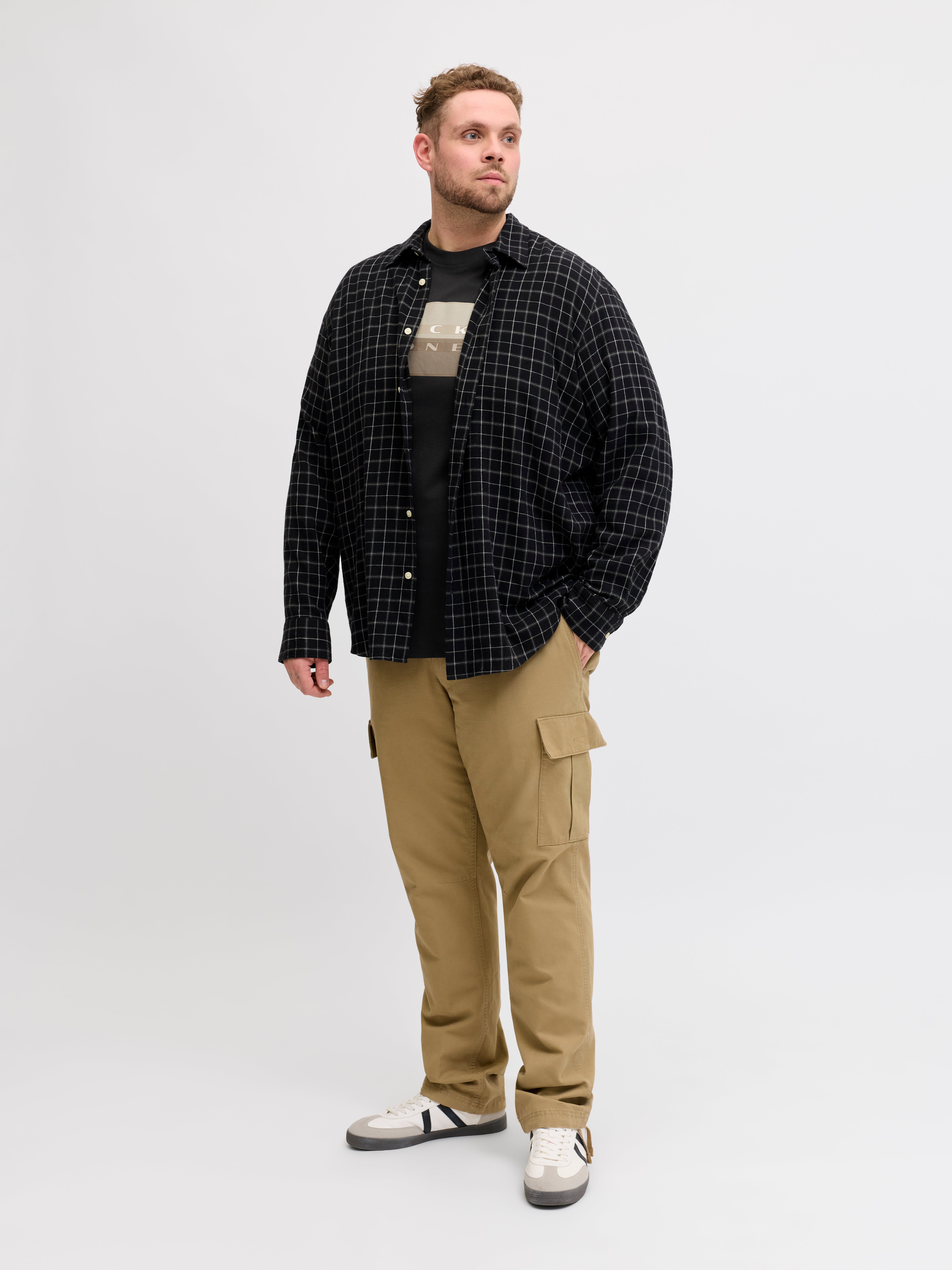 Thumbnail - Plus Size T-shirt