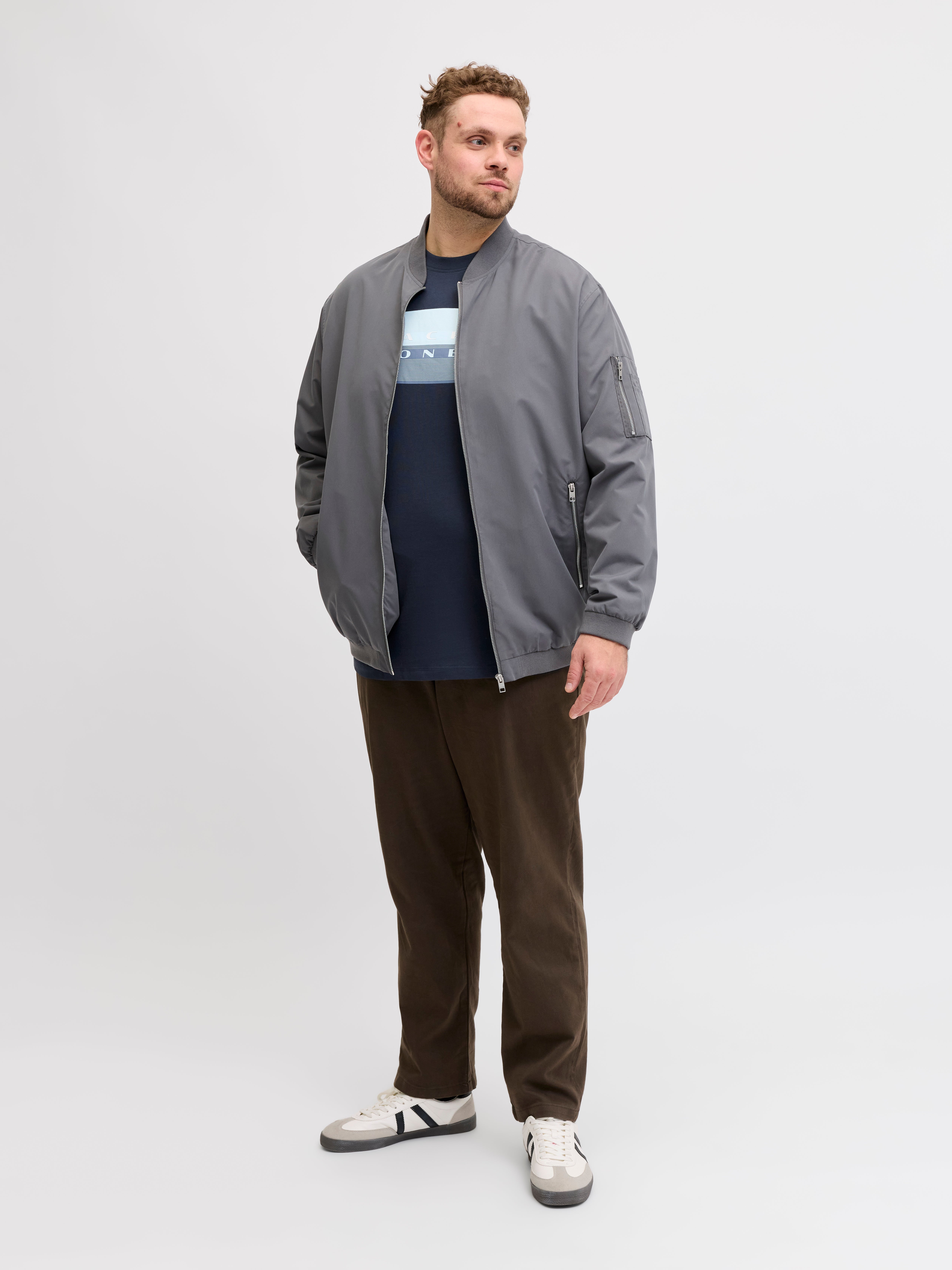 Thumbnail - Plus Size T-shirt