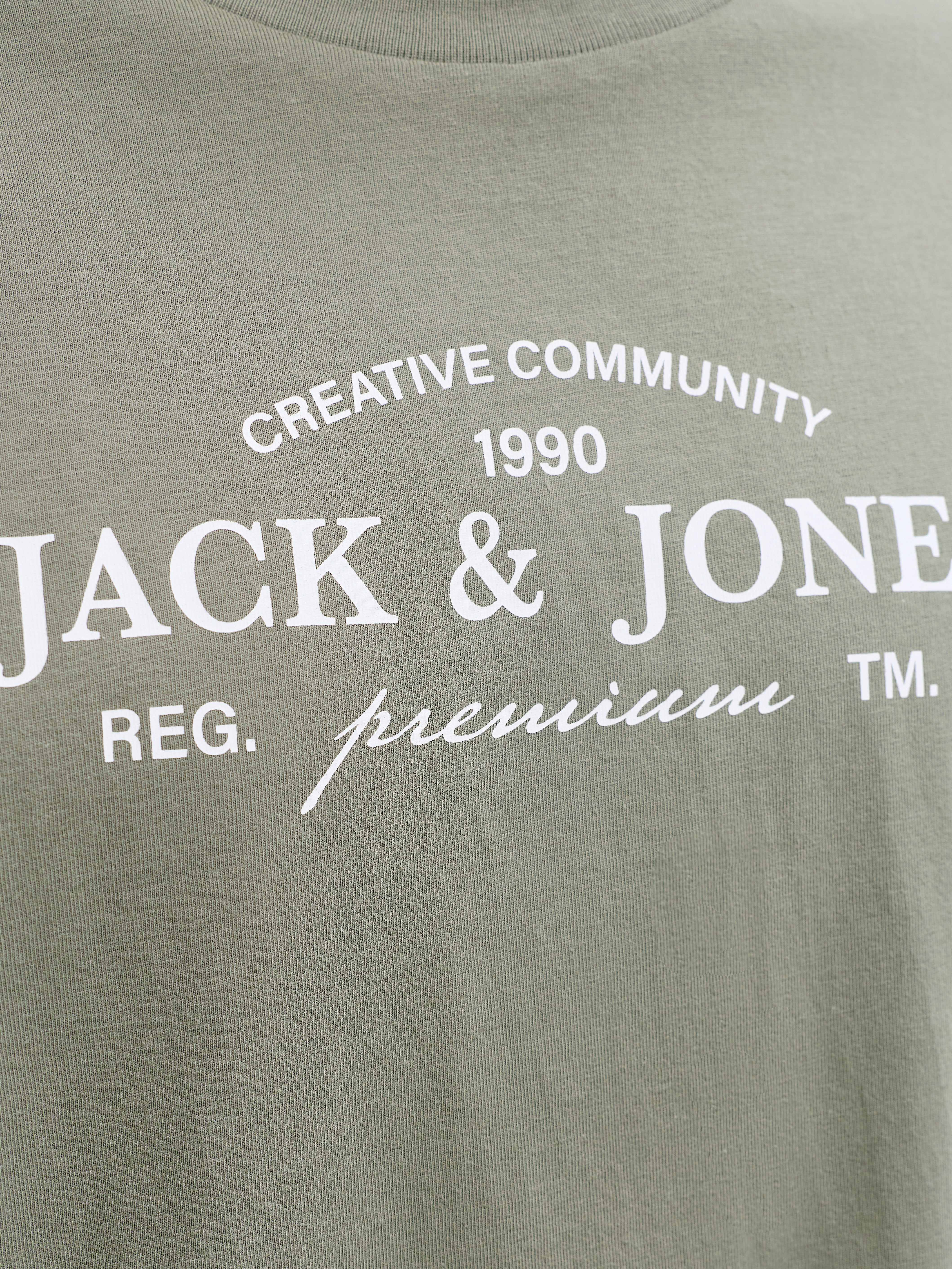 Thumbnail - Plus Size T-shirt