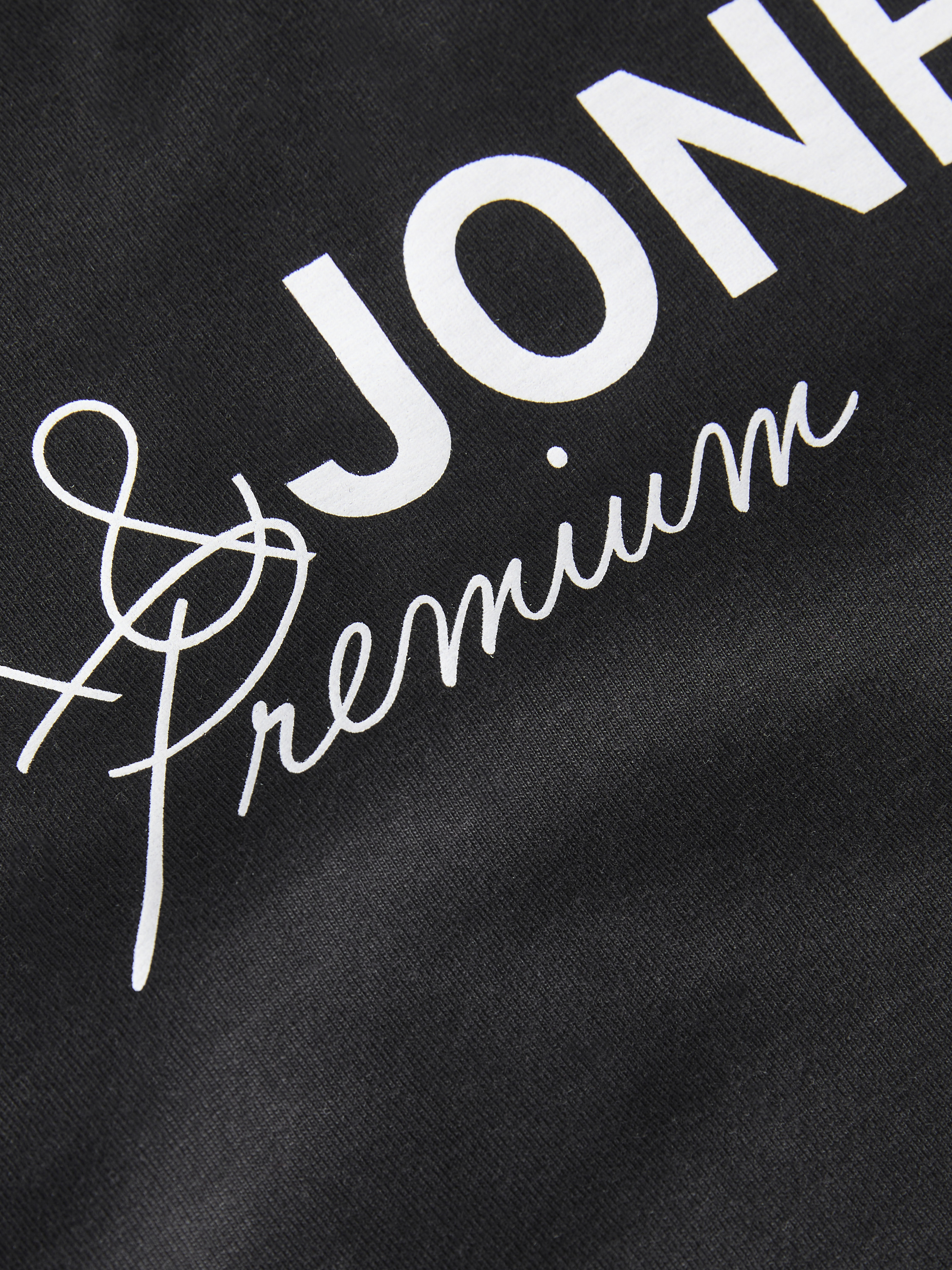 Thumbnail - Plus Size T-shirt