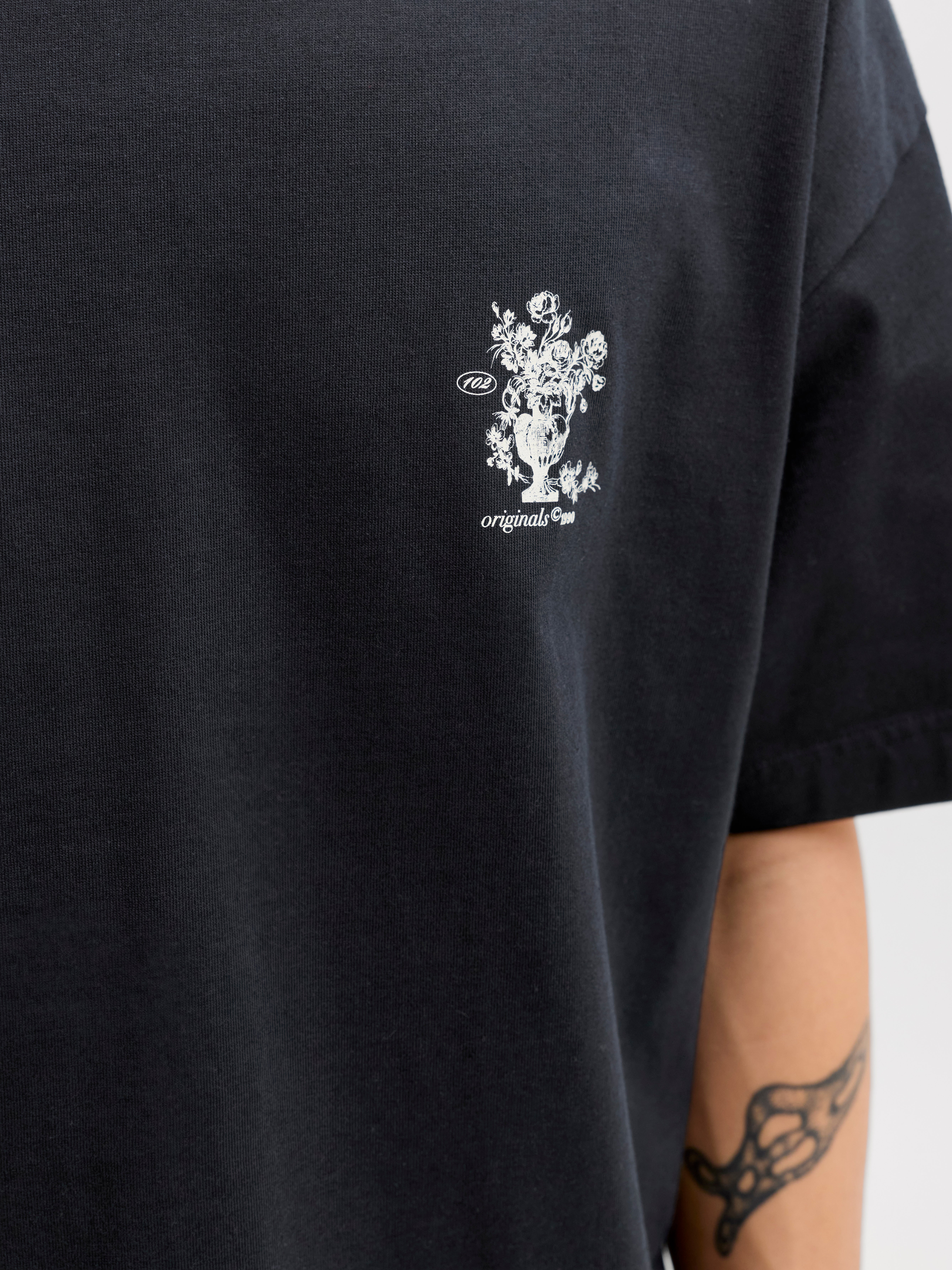 Thumbnail - Plus Size T-shirt